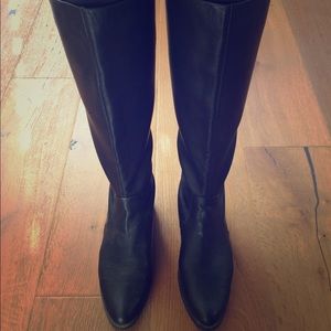 Equestrian, real black leather Calvin Klein boots