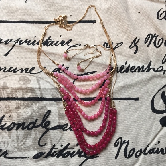 Pink layered necklace with dangle earrings - Picture 1 of 4
