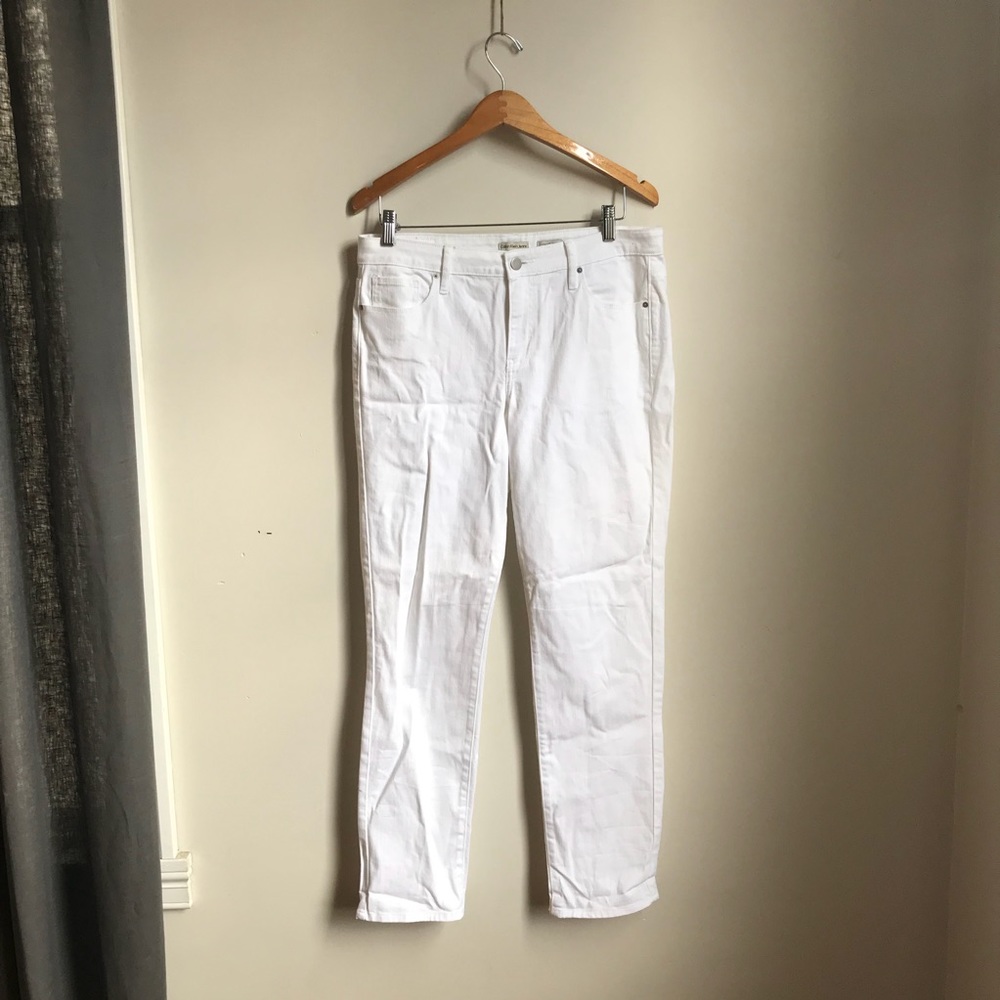 White Calvin Klein jeans