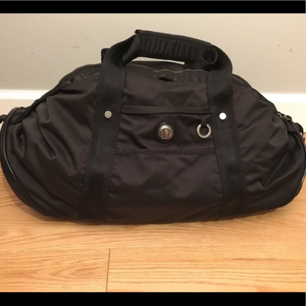 Lululemon Duffle ❤️