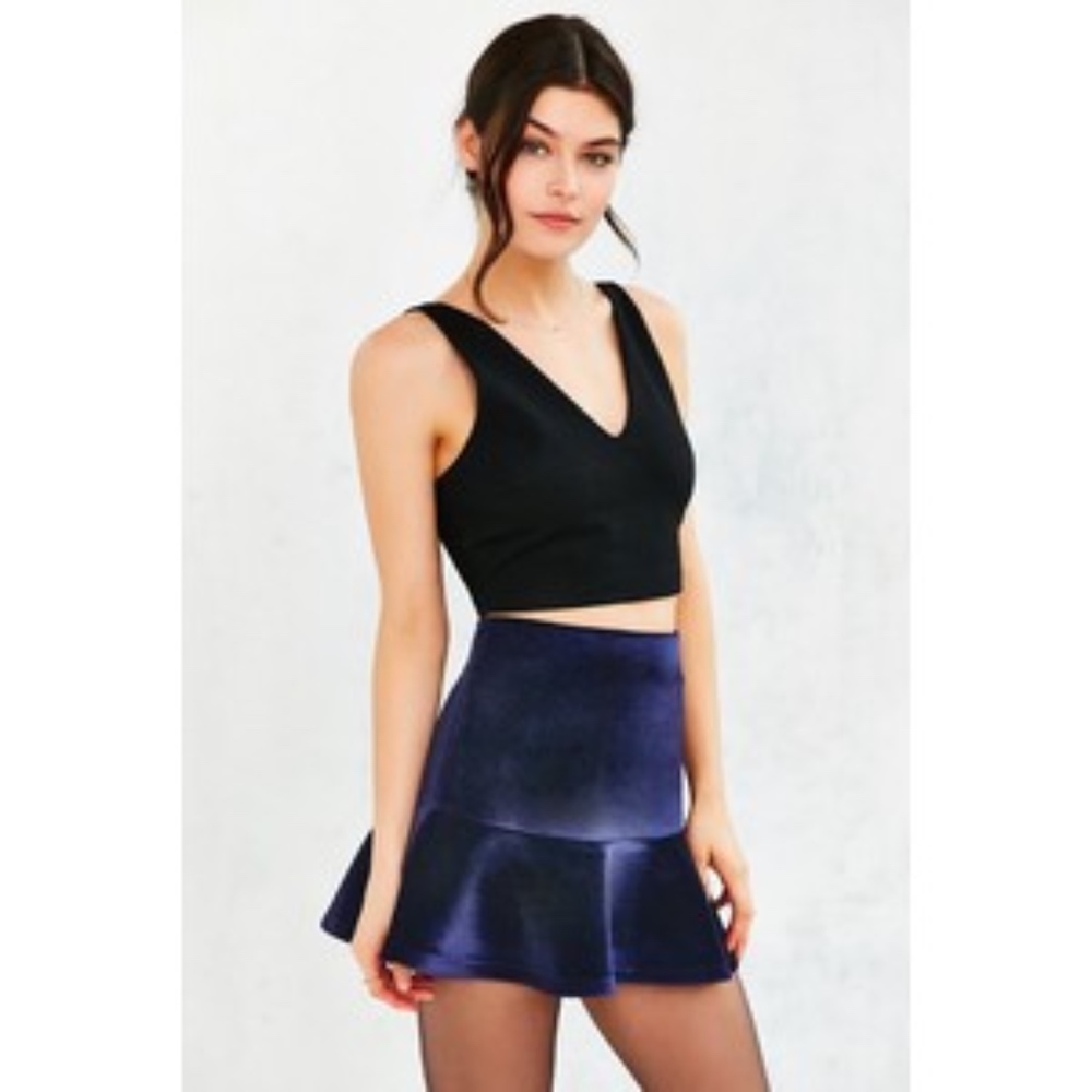 Velvet Flounce Skirt NWOT urban
