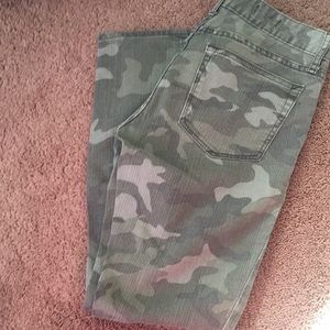 🎈Gap skinny camo jeans 🎈