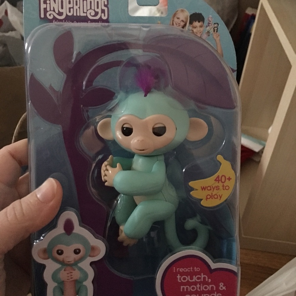 Teal fingerling