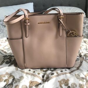 Michael Kors tote