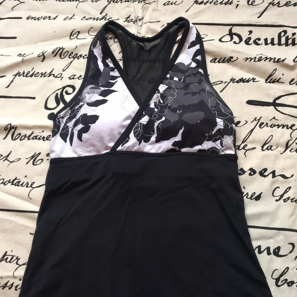 Lululemon tank top! - Picture 1 of 2