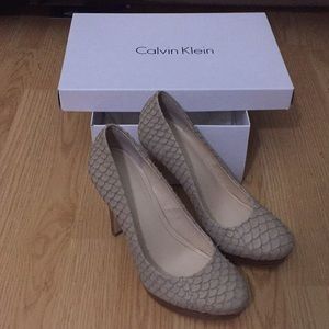 Calvin Klein Pumps