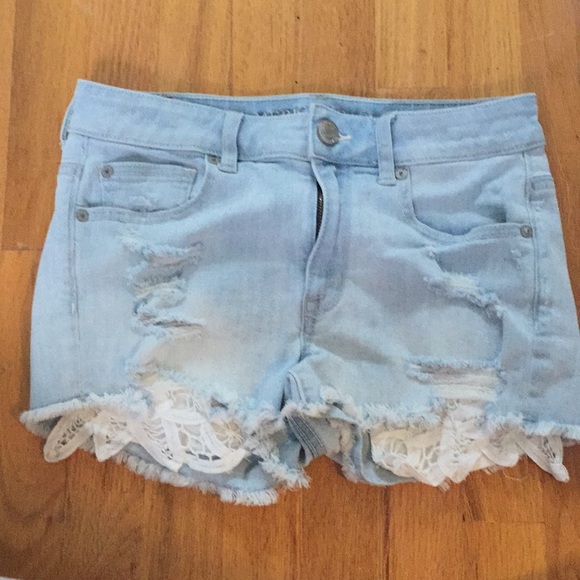 American Eagle Outfitters Light Colored Shorts - Picture 1 of 4