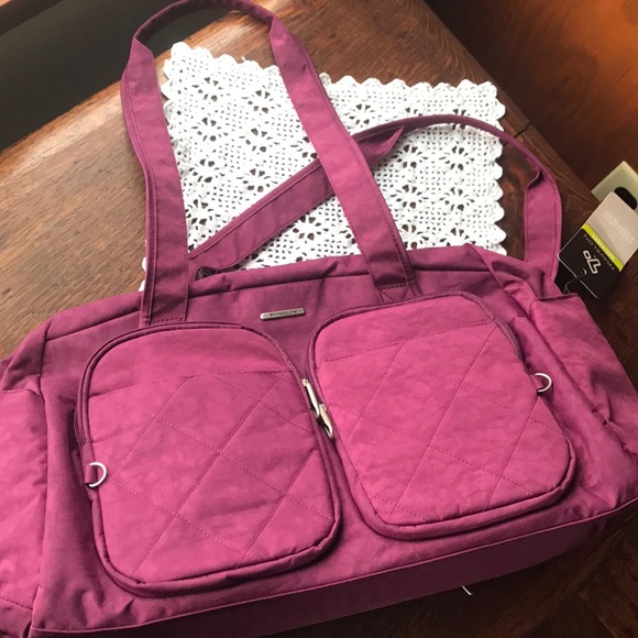 Travelon Handbags - Travelon Anti-Theft Travel bag!