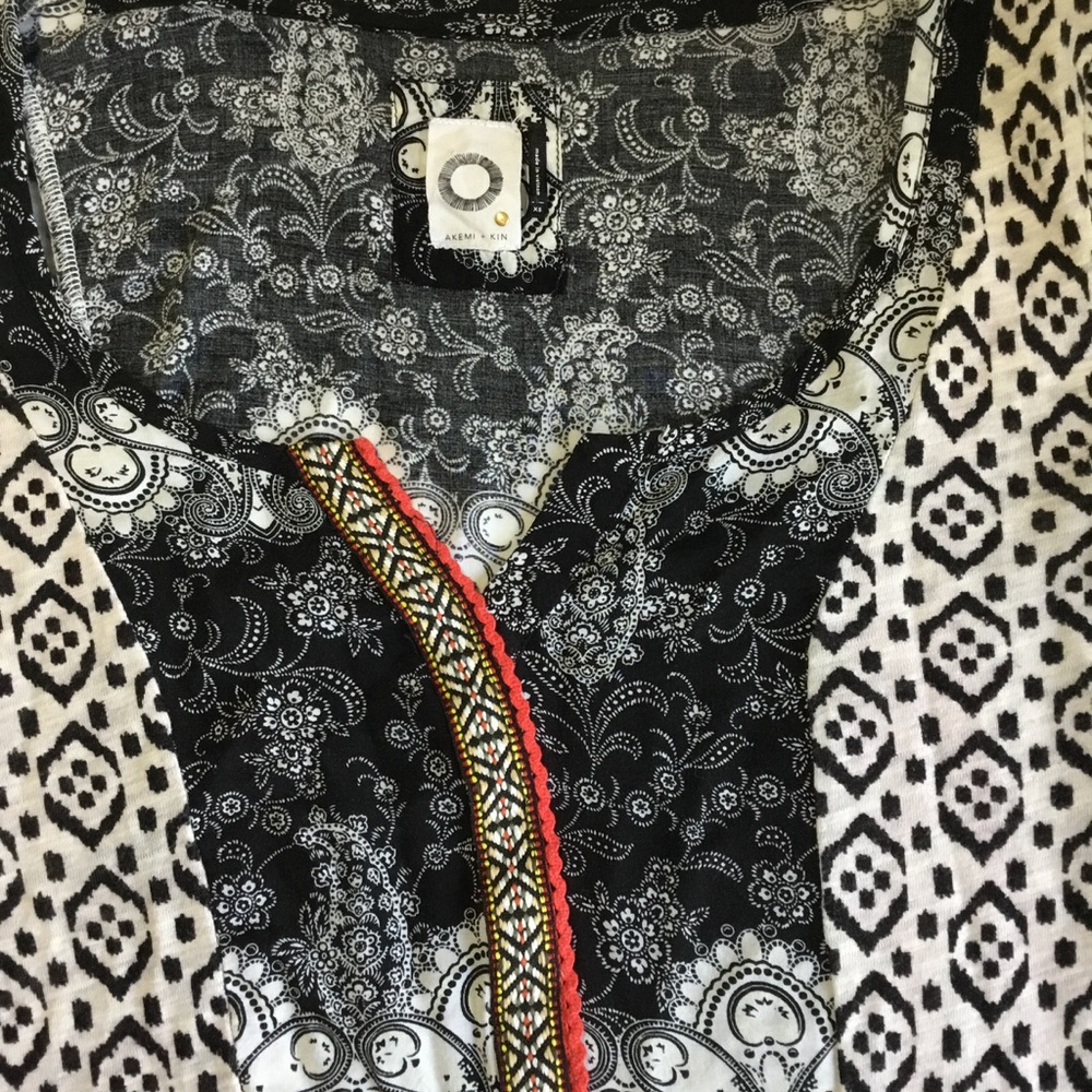 Anthropologie Akemi + Kin split-neck ikat top - Picture 4 of 8