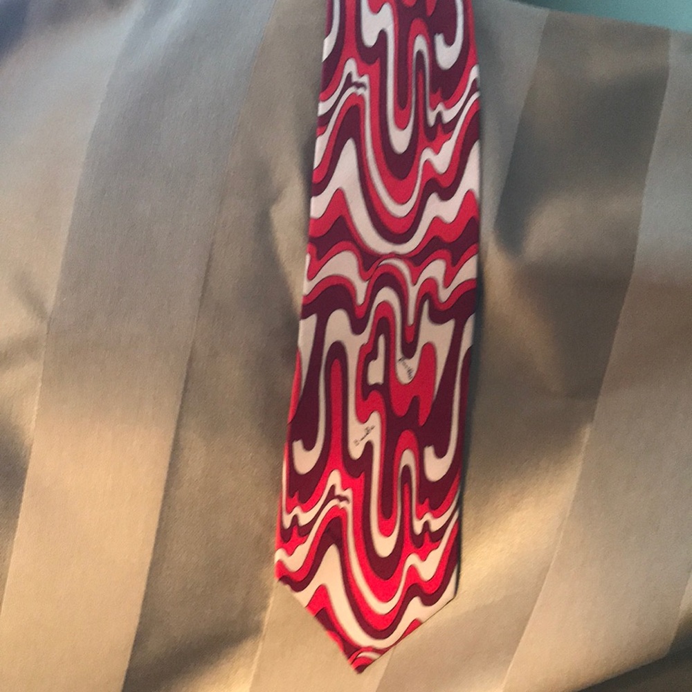 Pucci tie