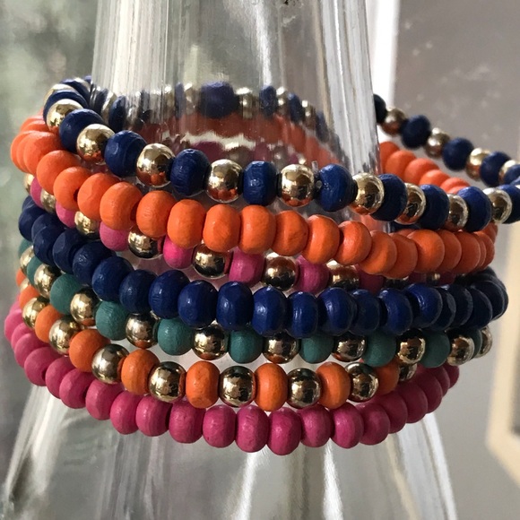 Set of 7 Wooden Multi Colored Bracelets. - Picture 2 of 3