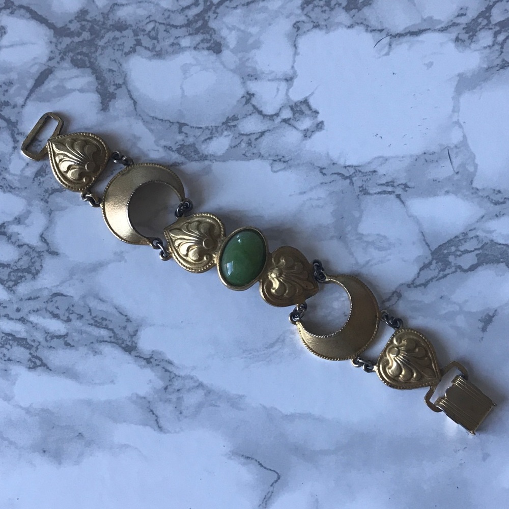 NWOT Vintage Style Gold Dipped Jade Bracelet