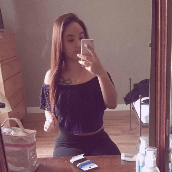 Meet your Posher, Mercedies - Picture 1 of 1