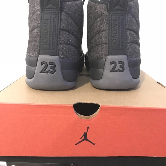 Jordan Retro 12 “Wool” Gray Silver Black   Size 8 main image 5