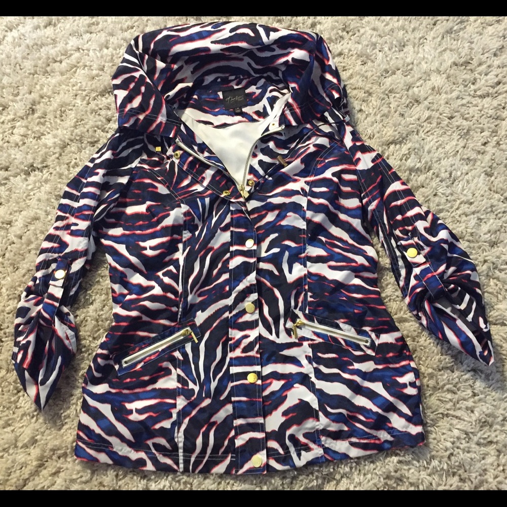 🎉🎊Zebra Red/Blue/Black/White 💨🌨 Size LJr