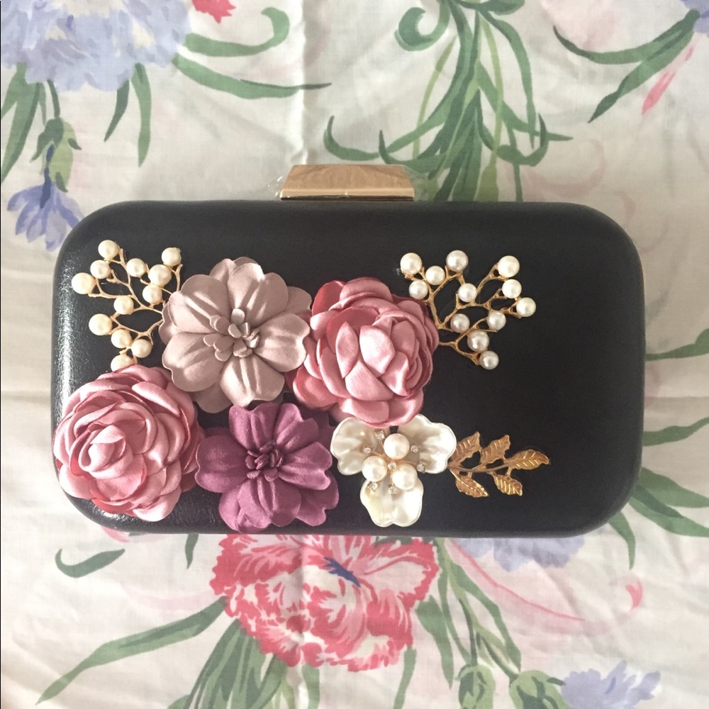 NEW 👛3D Floral Vintage Clutch👛