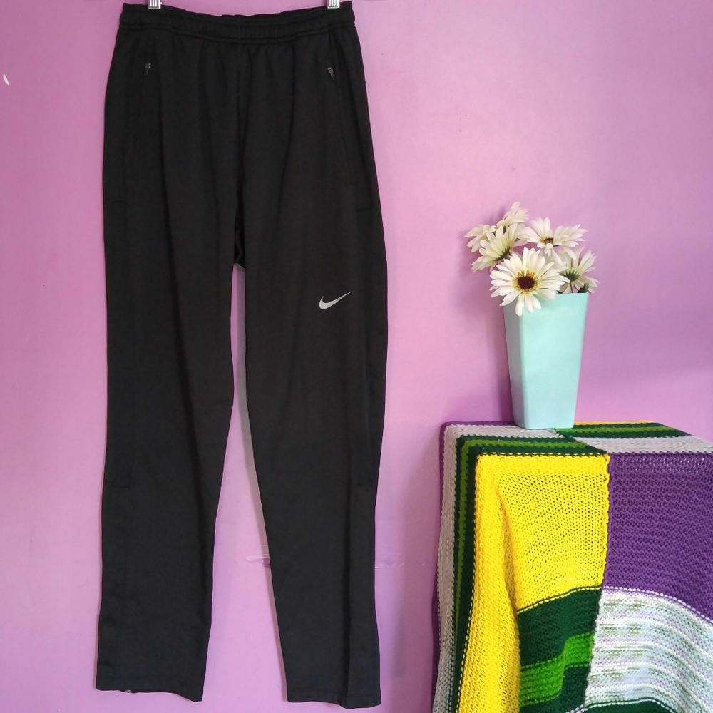 NIKE Dri Fit Running Black Sweatpants Medium Short