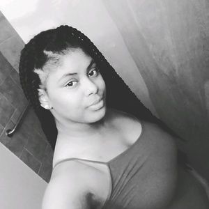 Meet your Posher, Derriane