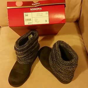 USED -  Very Good Condition -Girl's Boots - Org Bx