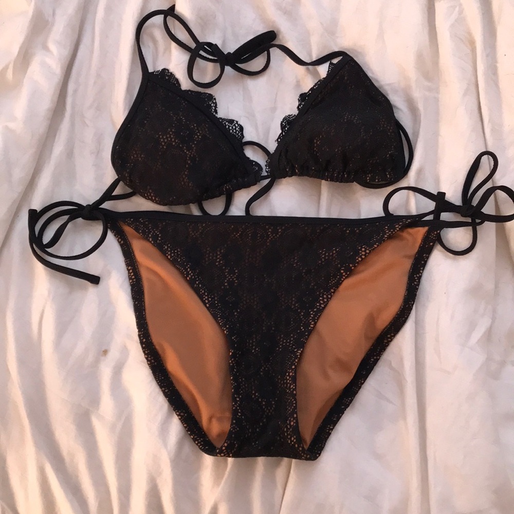 Lace/crochet baithing suit. New without tags
