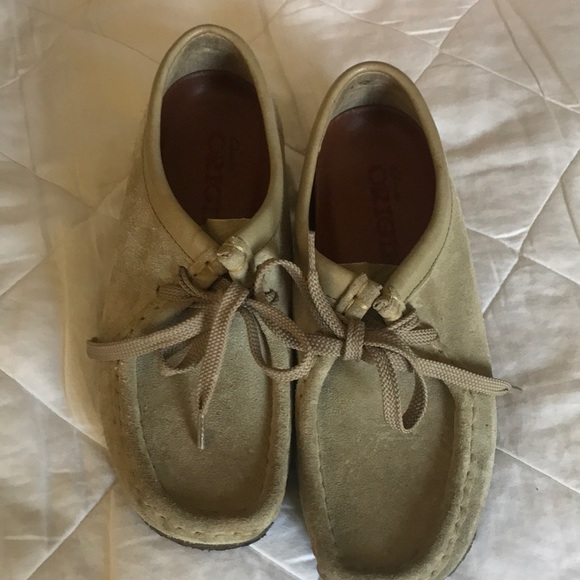 Wallabees size 5 Clearance