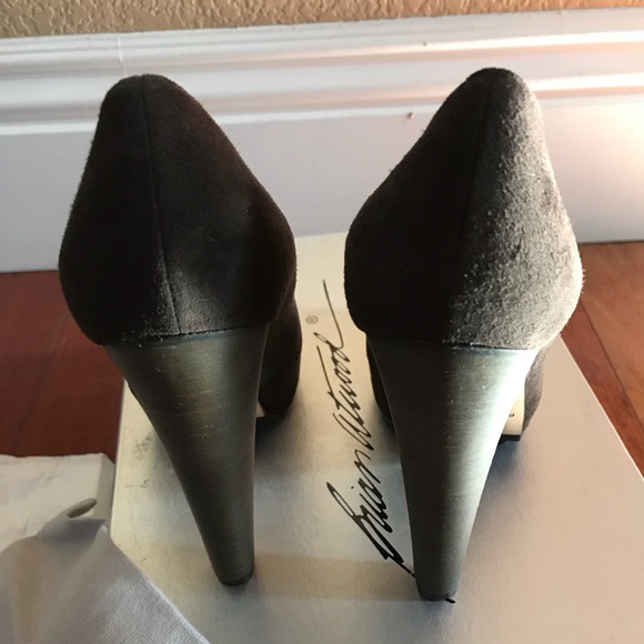 Brian Atwood Suede Shoes Power Pumps Grey - Picture 3 of 6