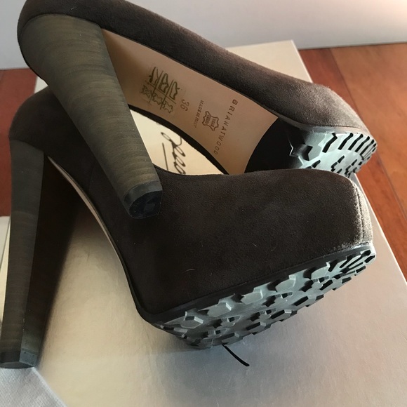 Brian Atwood Suede Shoes Power Pumps Grey - Picture 5 of 6