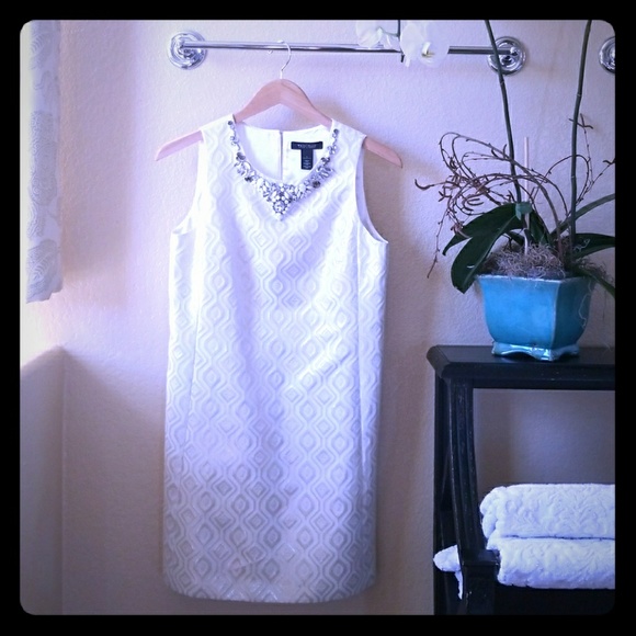 White House /Black Market, Shift dress - Picture 1 of 6