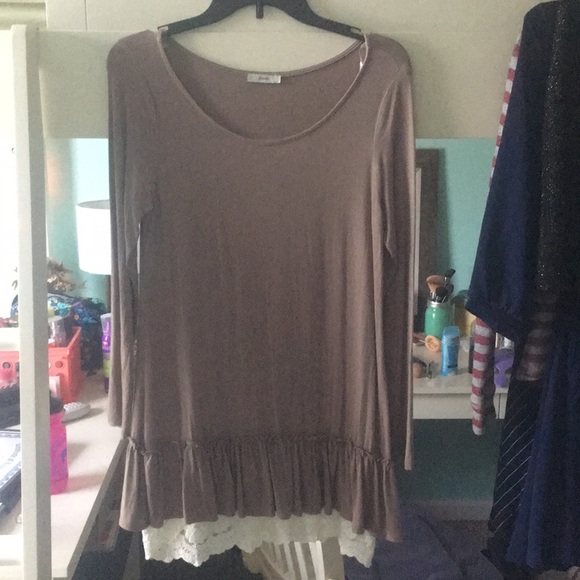 taupe ish color tunic - Picture 1 of 3