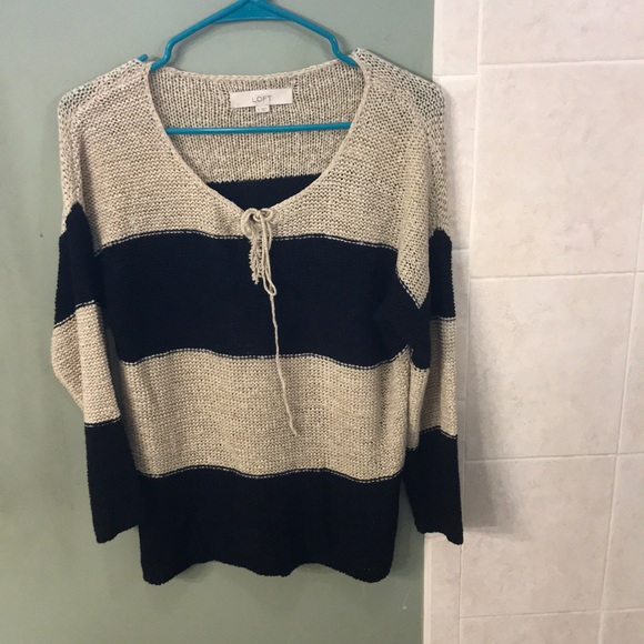 Ann Taylor Loft Sweater - Picture 1 of 4