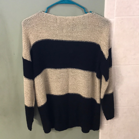 Ann Taylor Loft Sweater - Picture 4 of 4