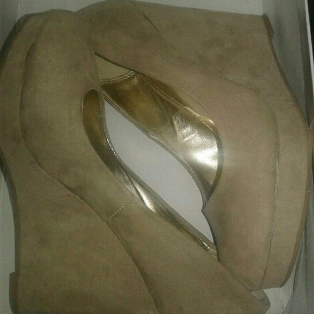 Nude heels