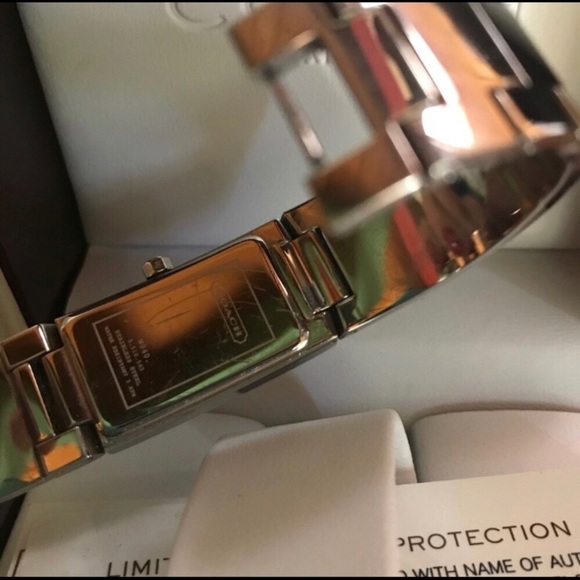 Coach Silver Bangle Watch Cool AND Classic - Picture 2 of 4