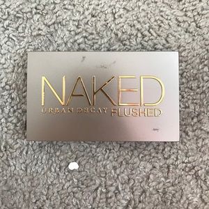 Naked Flushed Pallete- Streak