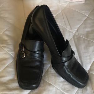 Casual Corner size 5 heels