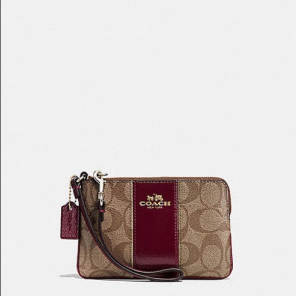 Coach Handbags - NWT Coach gorgeous wristlet!!