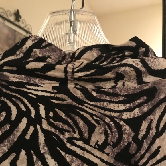 Alfani Animal Print Blouse - Picture 4 of 5