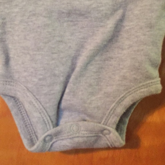 Newborn Baby, Carter’s, Gray Christmas Bodysuit - Picture 3 of 6