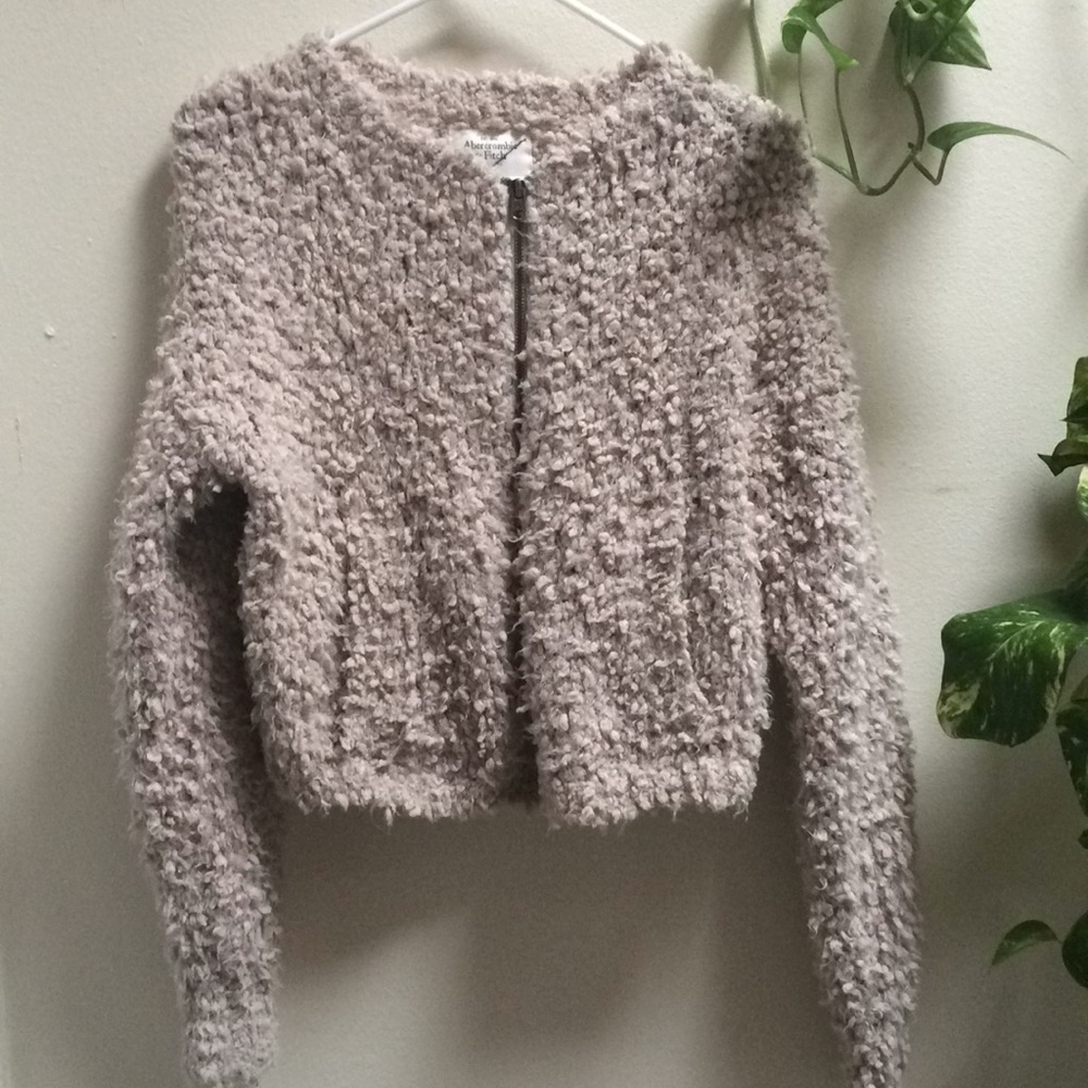 Fluffy zip up sweater Abercrombie and Fitch