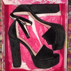 Chinese laundry black chunky heels