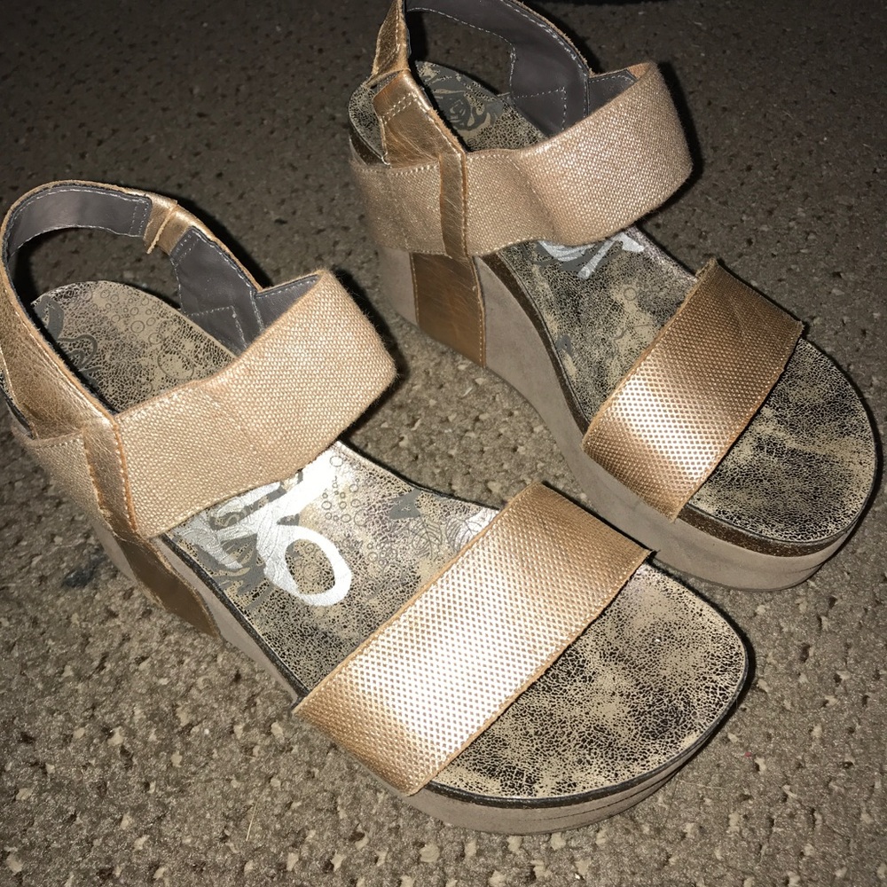 Women's OTBTS-worn twice!!!