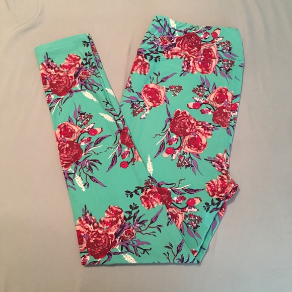 LuLaRoe Pants - LuLaRoe Tall & Curvy Leggings