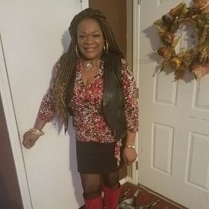 Meet your Posher, Linda