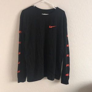 Nike SB Longsleeve.