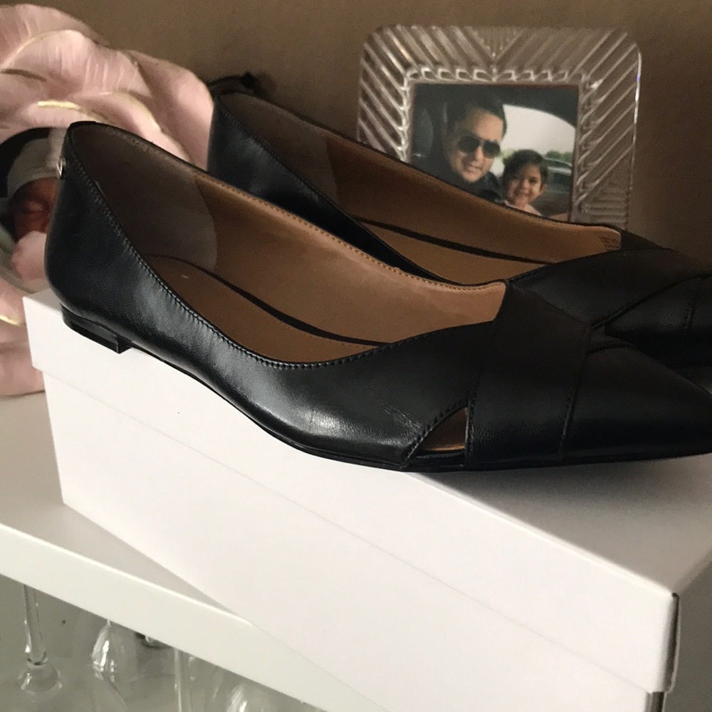 Calvin Klein Gailia Flats