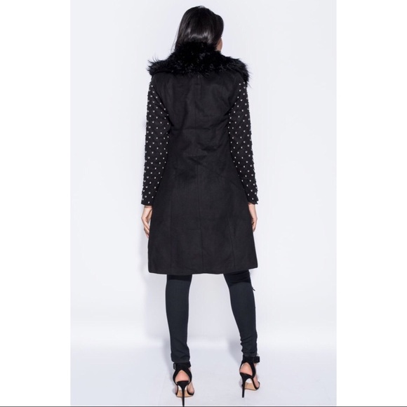 ❌SOLD❌New!! Studded Faux Fur Coat - Picture 3 of 6