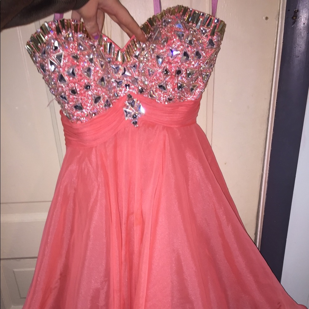 Short pink prom dress