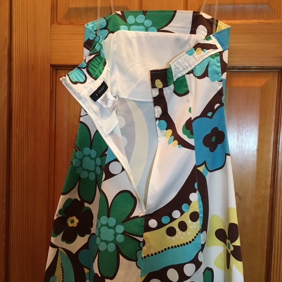 Fun Strapless B. Smart Dress - Picture 3 of 5