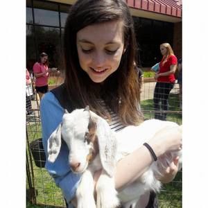 Meet your Posher, Jenna