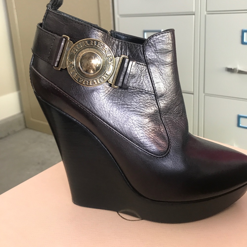 Burberry boot heels